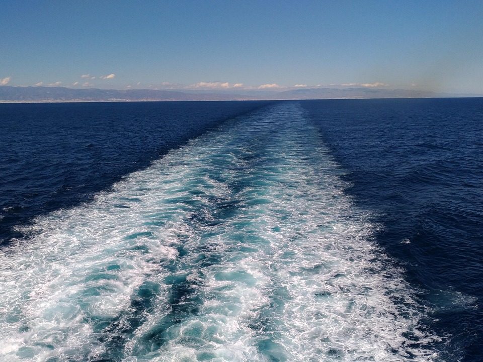Geopolitical Tensions in the Strait of Hormuz: Implications for Crypto and Global Markets