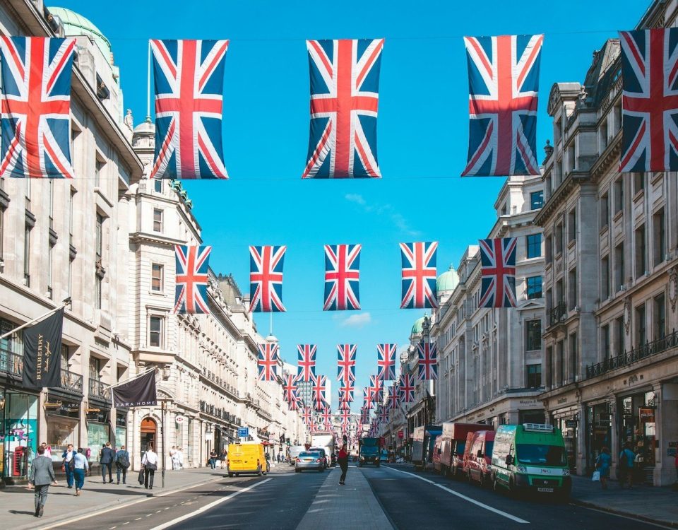 UK's Crypto Parliamentary Group Investigates Banking Barriers for Digital Asset Businesses